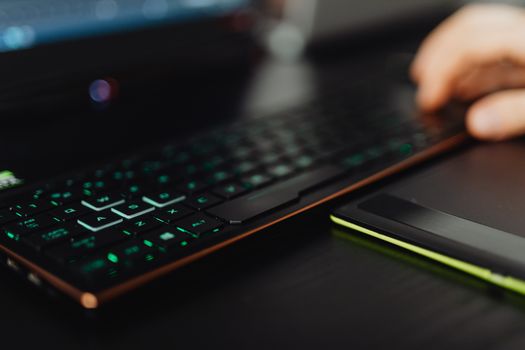 Tablet vs PC: Klíčové Rozdíly v Bonusových Nabídkách 2023